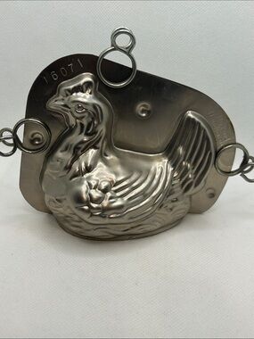 Hen-Shaped Vintage-Style Chocolate Mold
